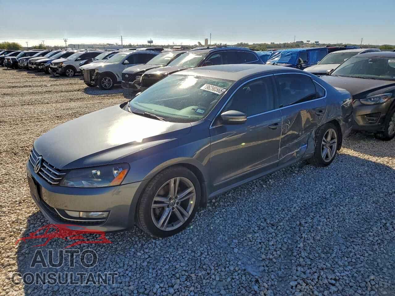 VOLKSWAGEN PASSAT 2015 - 1VWCV7A33FC044210