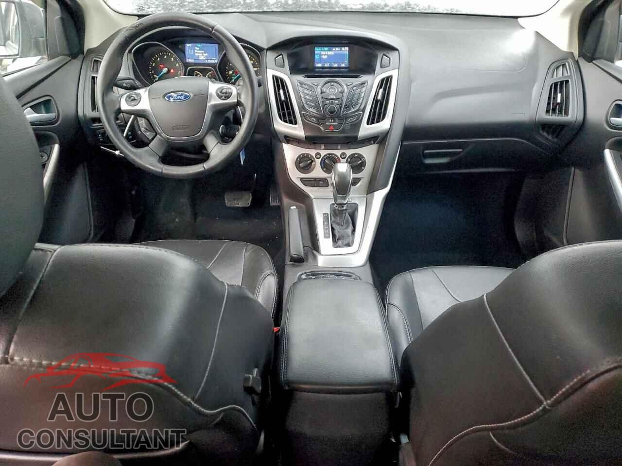 FORD FOCUS 2014 - 1FADP3F24EL193241
