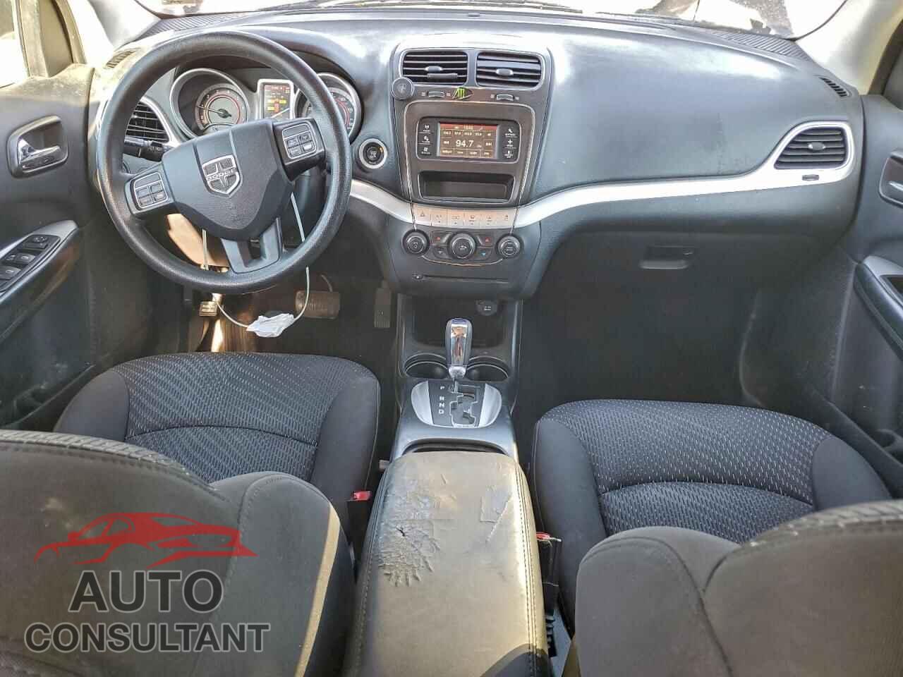 DODGE JOURNEY 2015 - 3C4PDCBGXFT733926