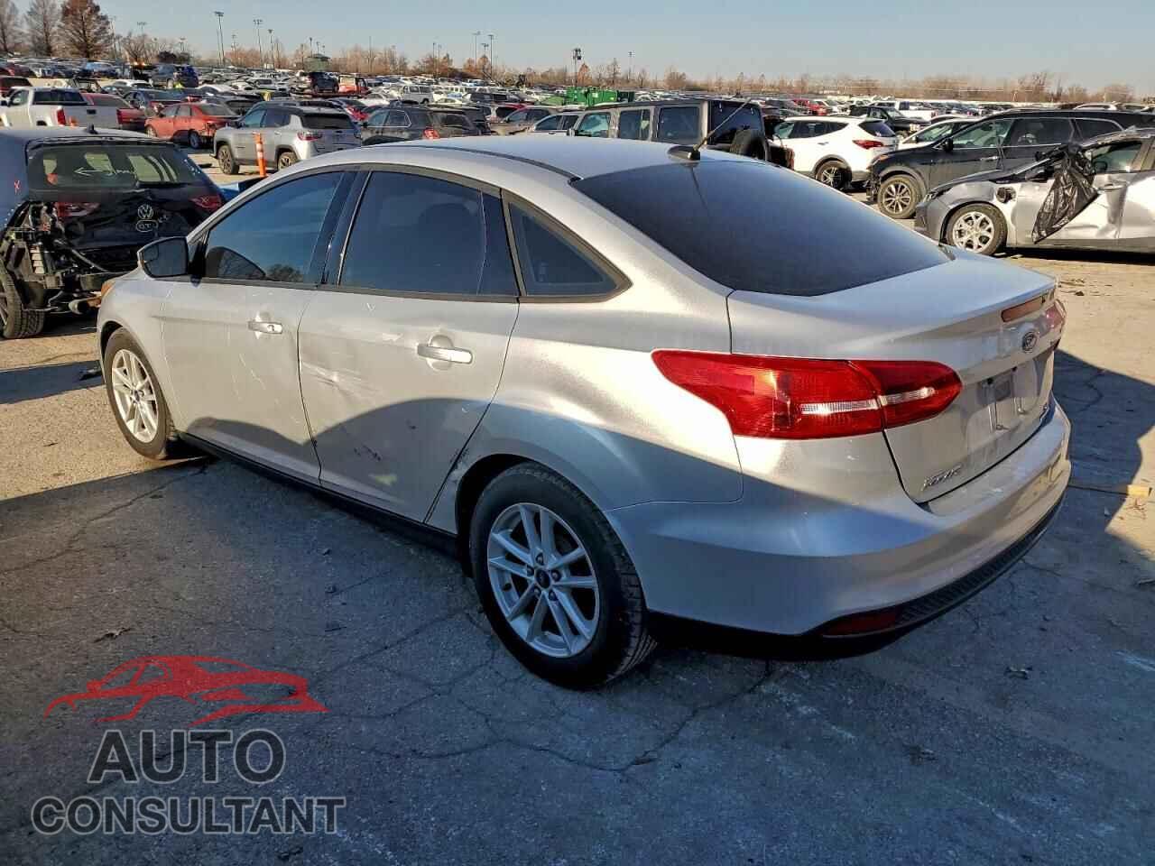 FORD FOCUS 2015 - 1FADP3F26FL230369