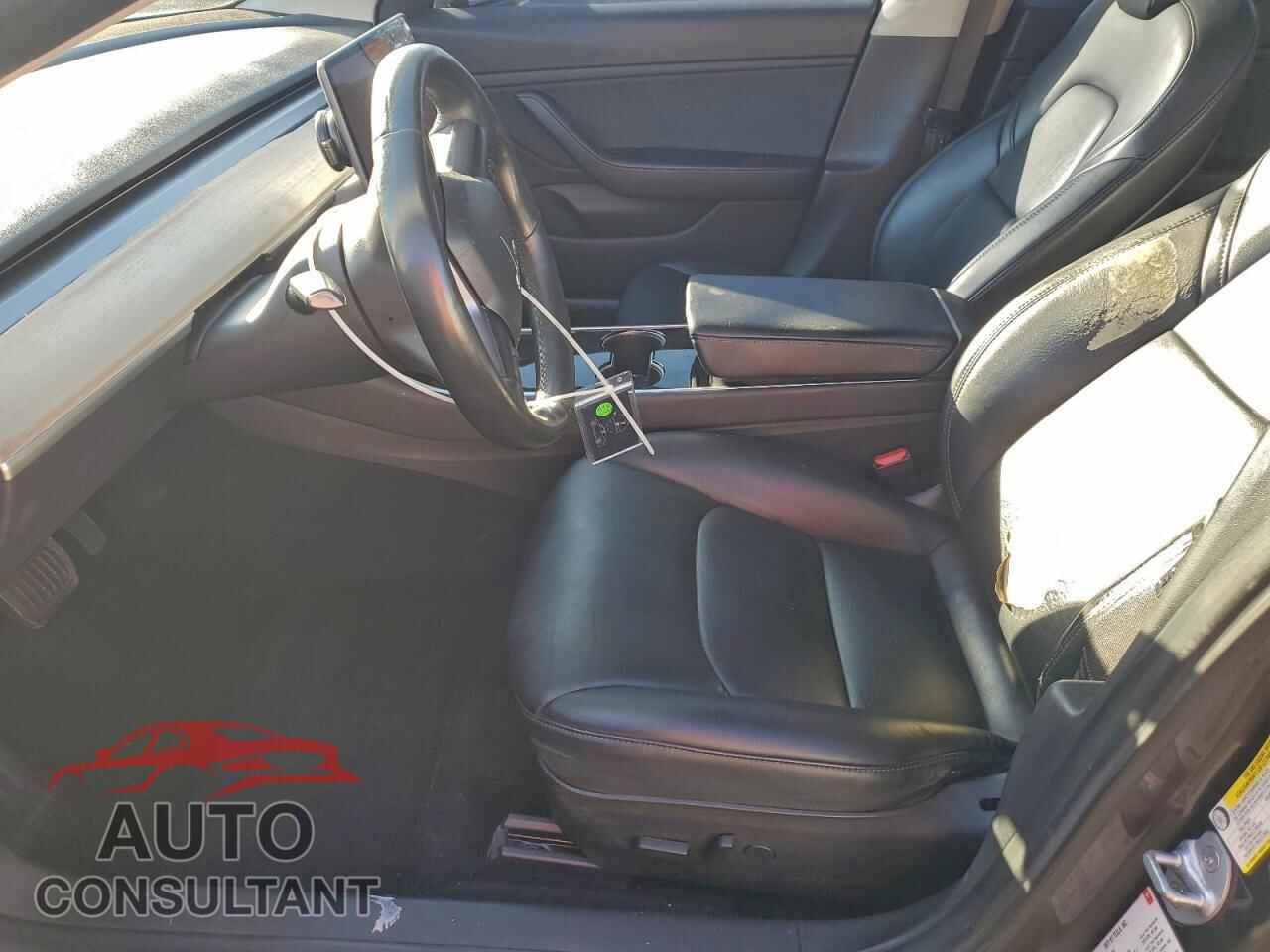 TESLA MODEL 3 2018 - 5YJ3E1EA0JF030477