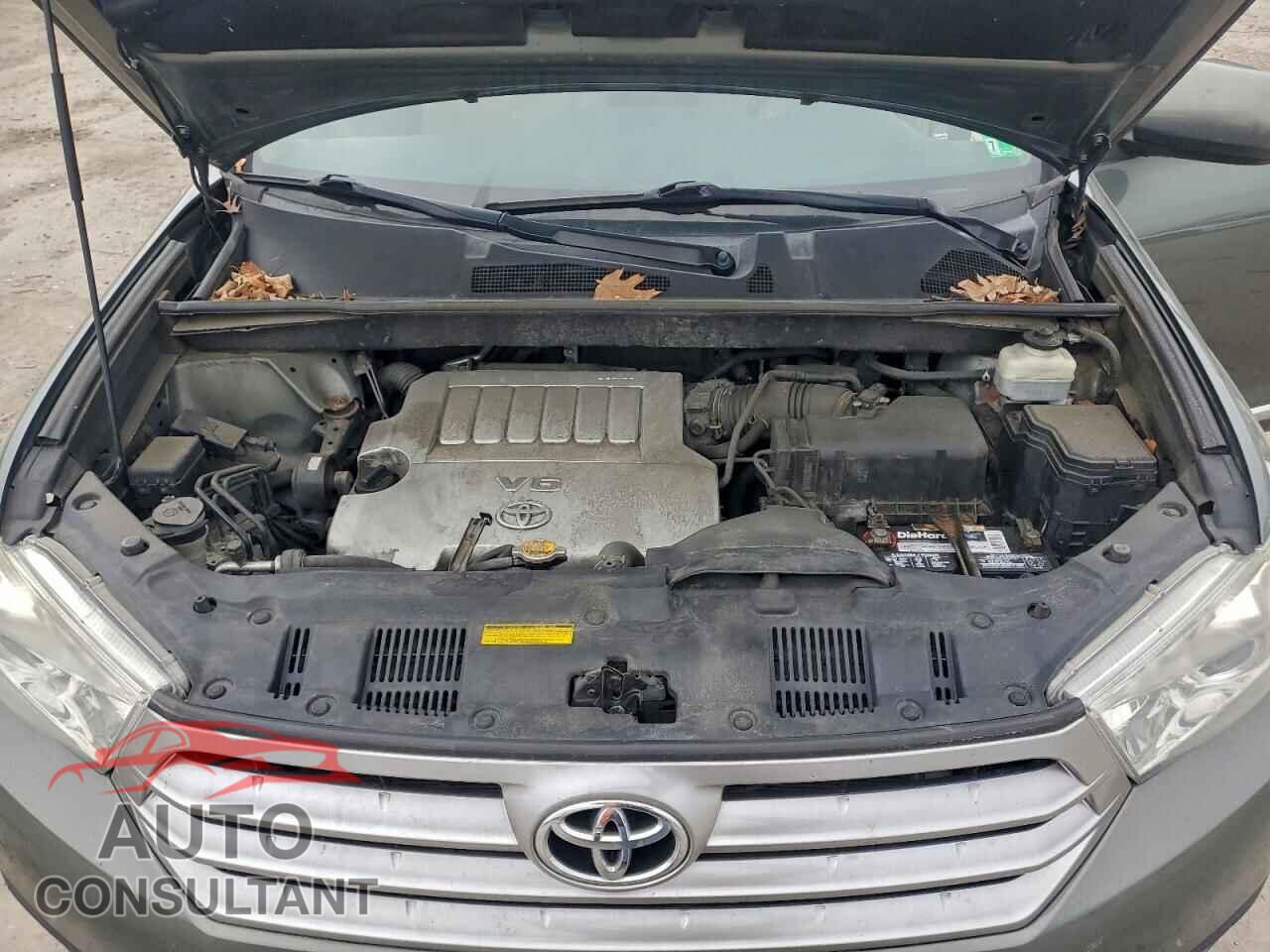TOYOTA HIGHLANDER 2013 - 5TDBK3EH8DS248213