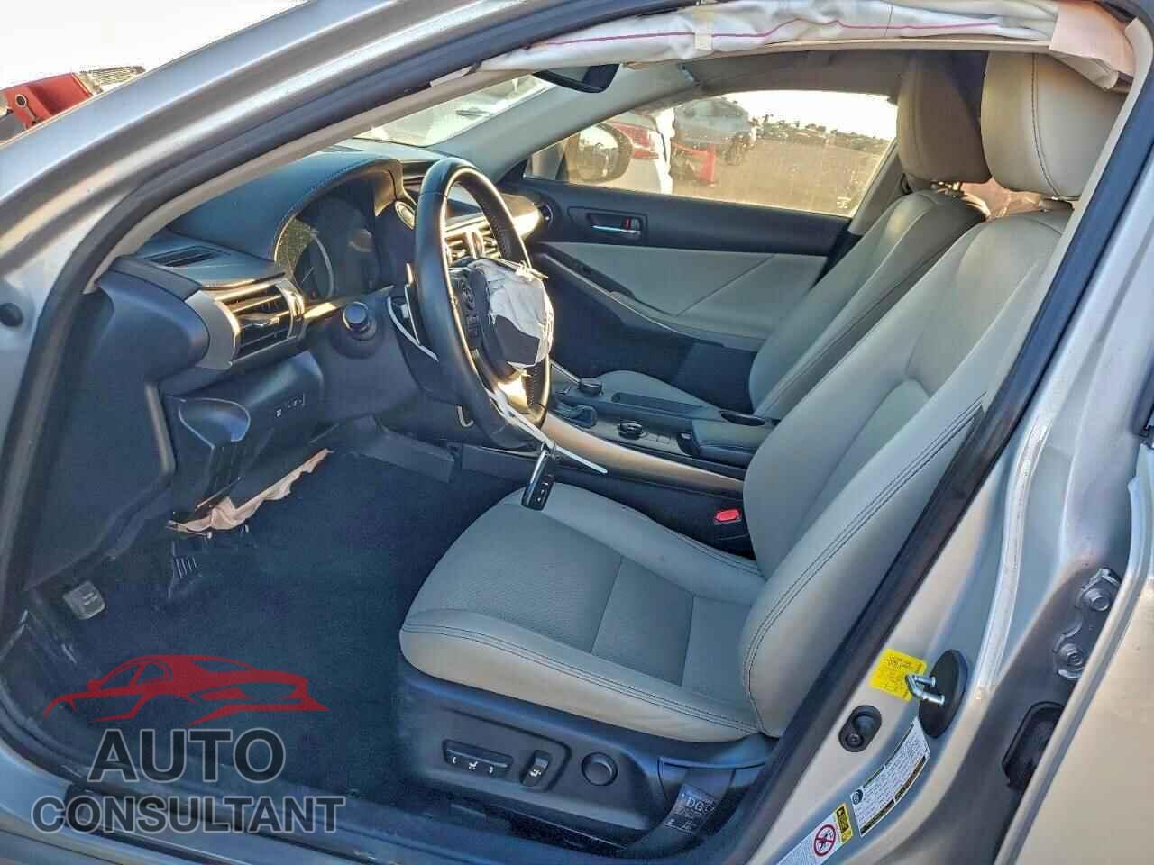 LEXUS IS 2014 - JTHBF1D24E5020799