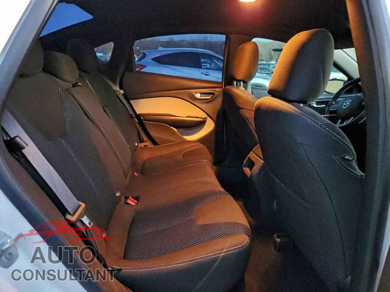 DODGE DART 2015 - 1C3CDFBBXFD390565