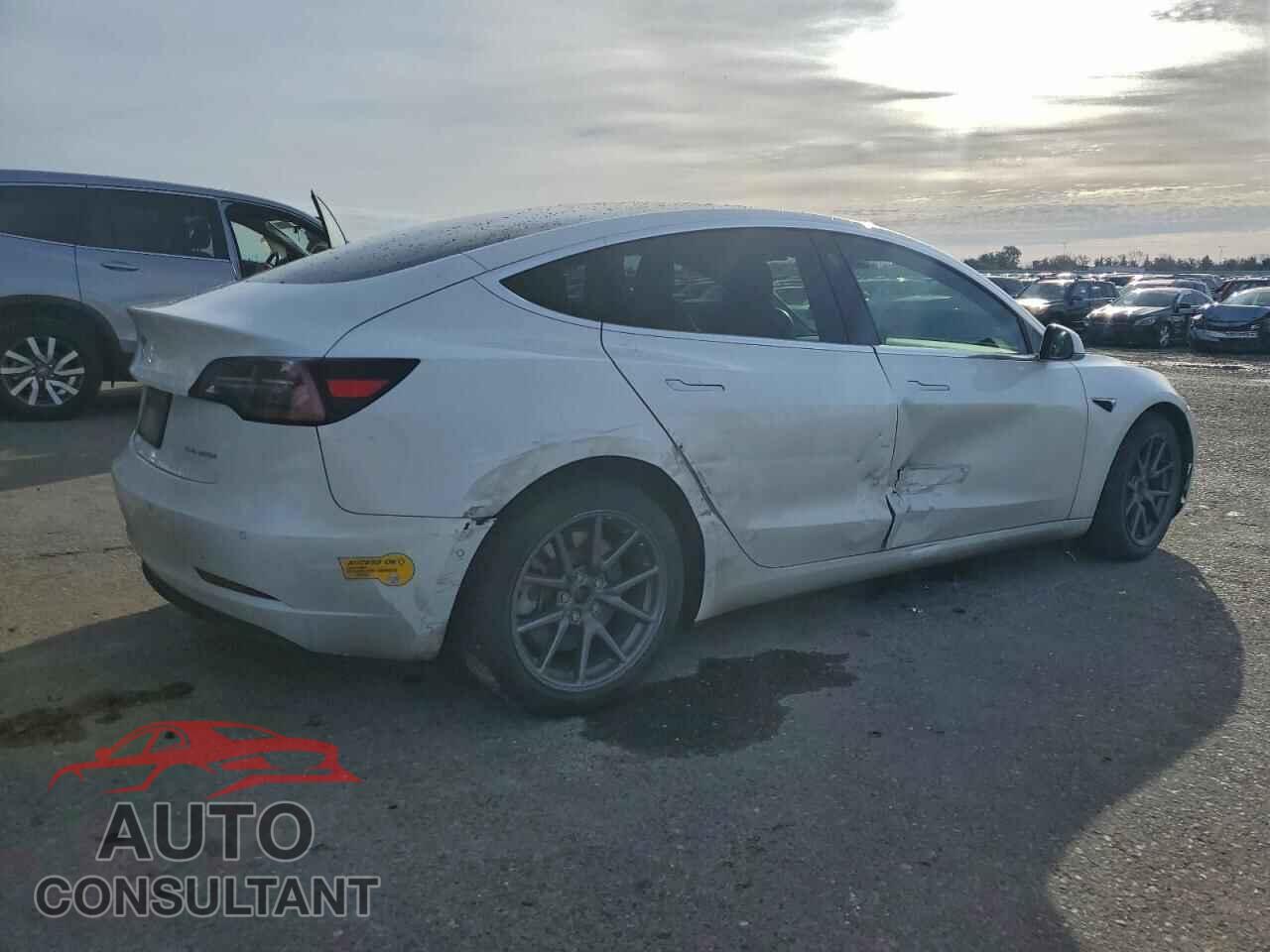 TESLA MODEL 3 2020 - 5YJ3E1EB3LF637033