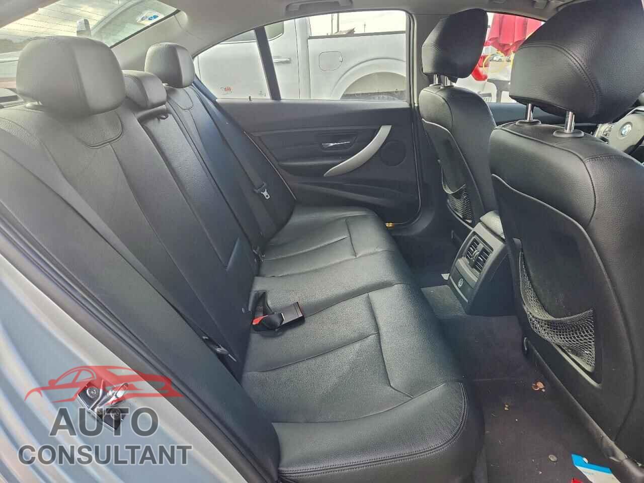 BMW 3 SERIES 2012 - WBA3A5C56CF258634