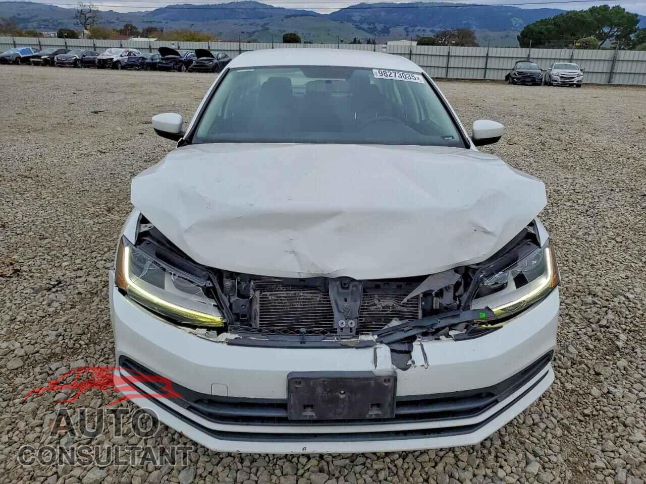 VOLKSWAGEN JETTA 2017 - 3VW2B7AJ3HM234920
