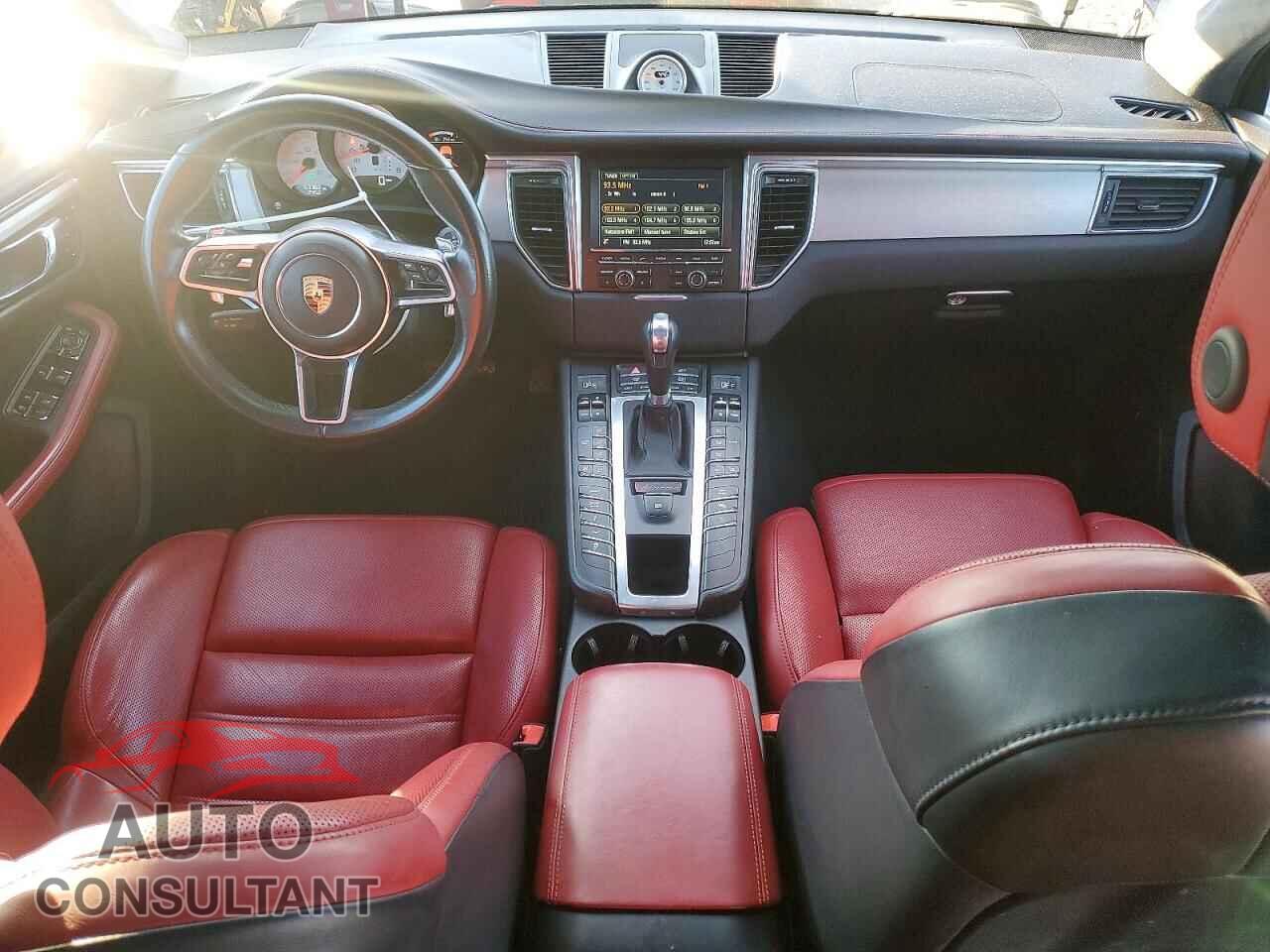 PORSCHE MACAN 2016 - WP1AF2A59GLB95273