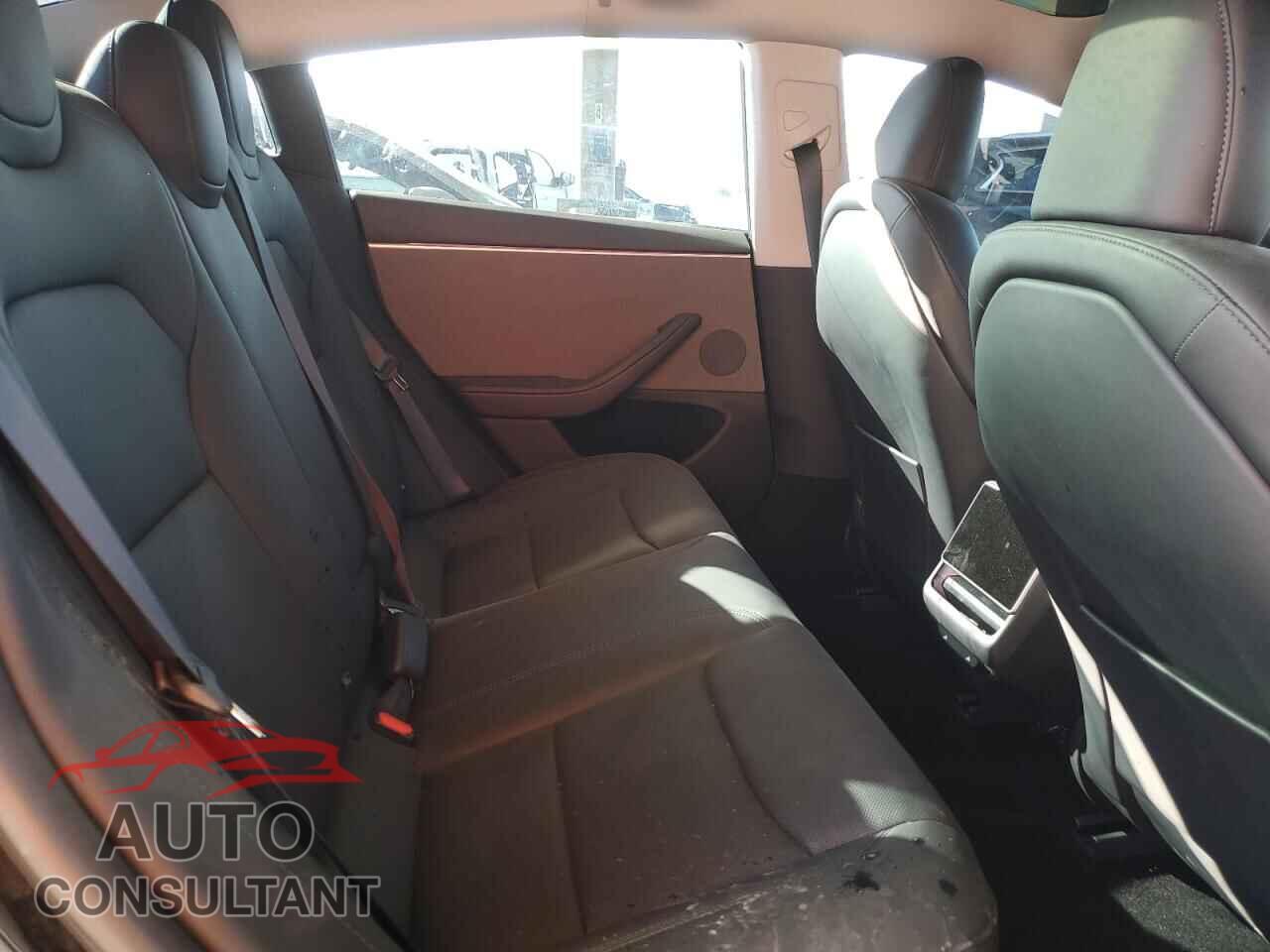 TESLA MODEL 3 2024 - 5YJ3E1EA2RF730870
