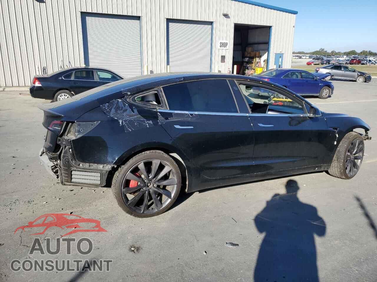 TESLA MODEL 3 2020 - 5YJ3E1EC7LF742411