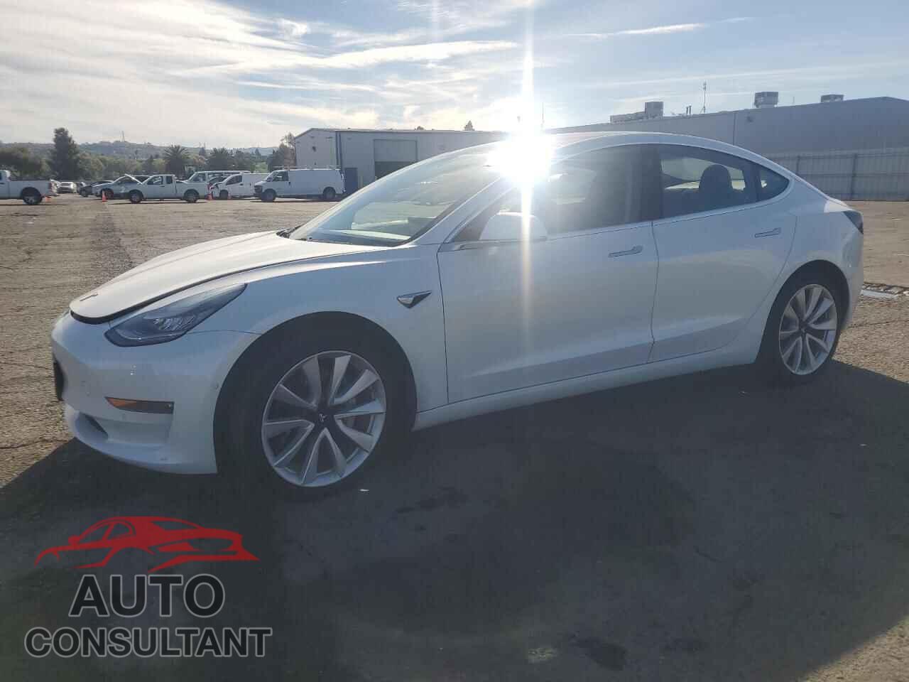 TESLA MODEL 3 2018 - 5YJ3E1EB4JF146712