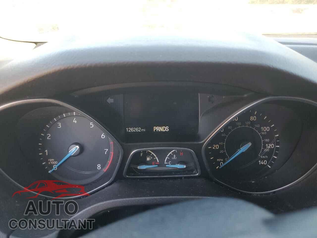 FORD FOCUS 2018 - 1FADP3FE7JL235907