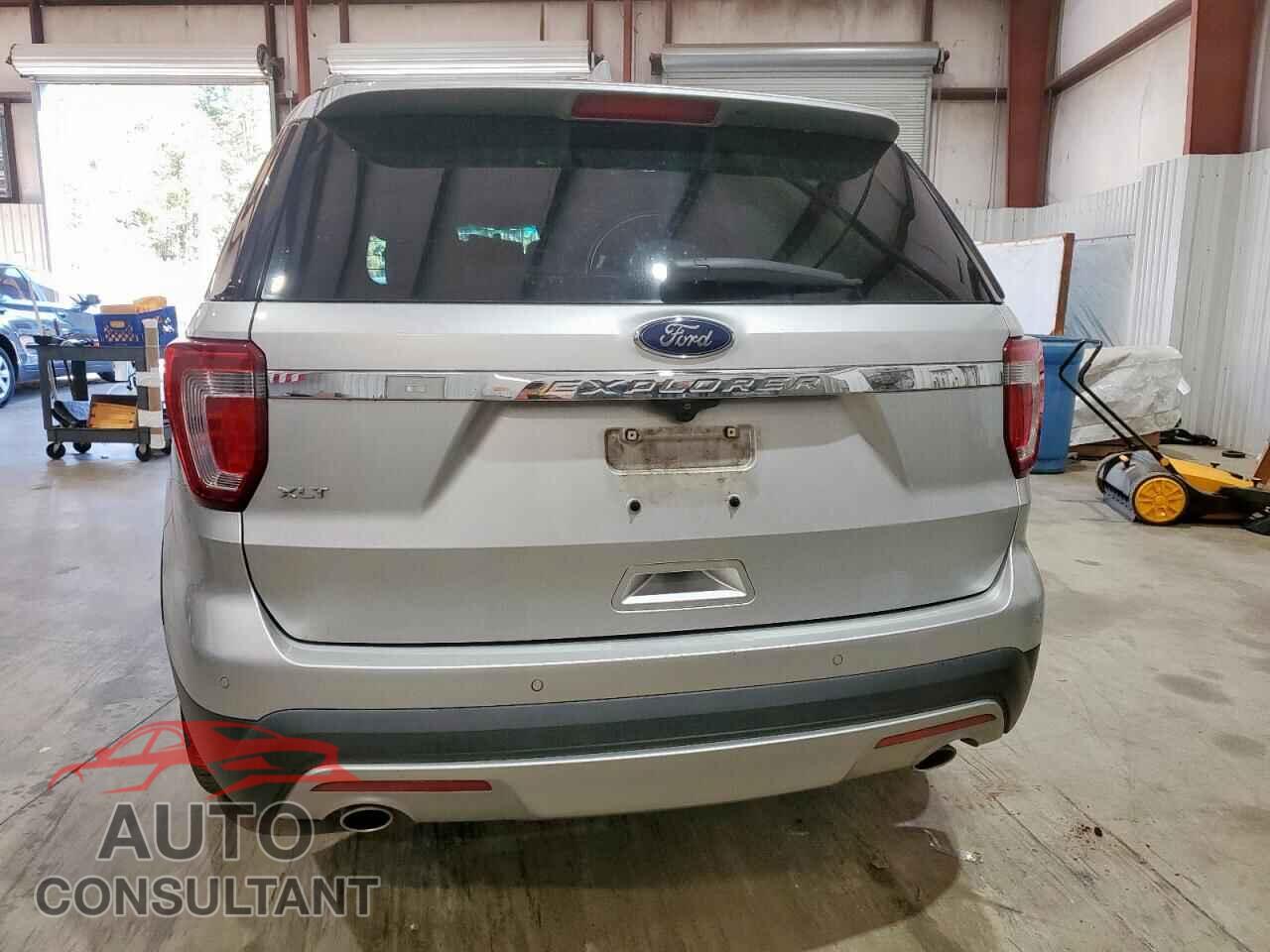 FORD EXPLORER 2017 - 1FM5K7D83HGB20849