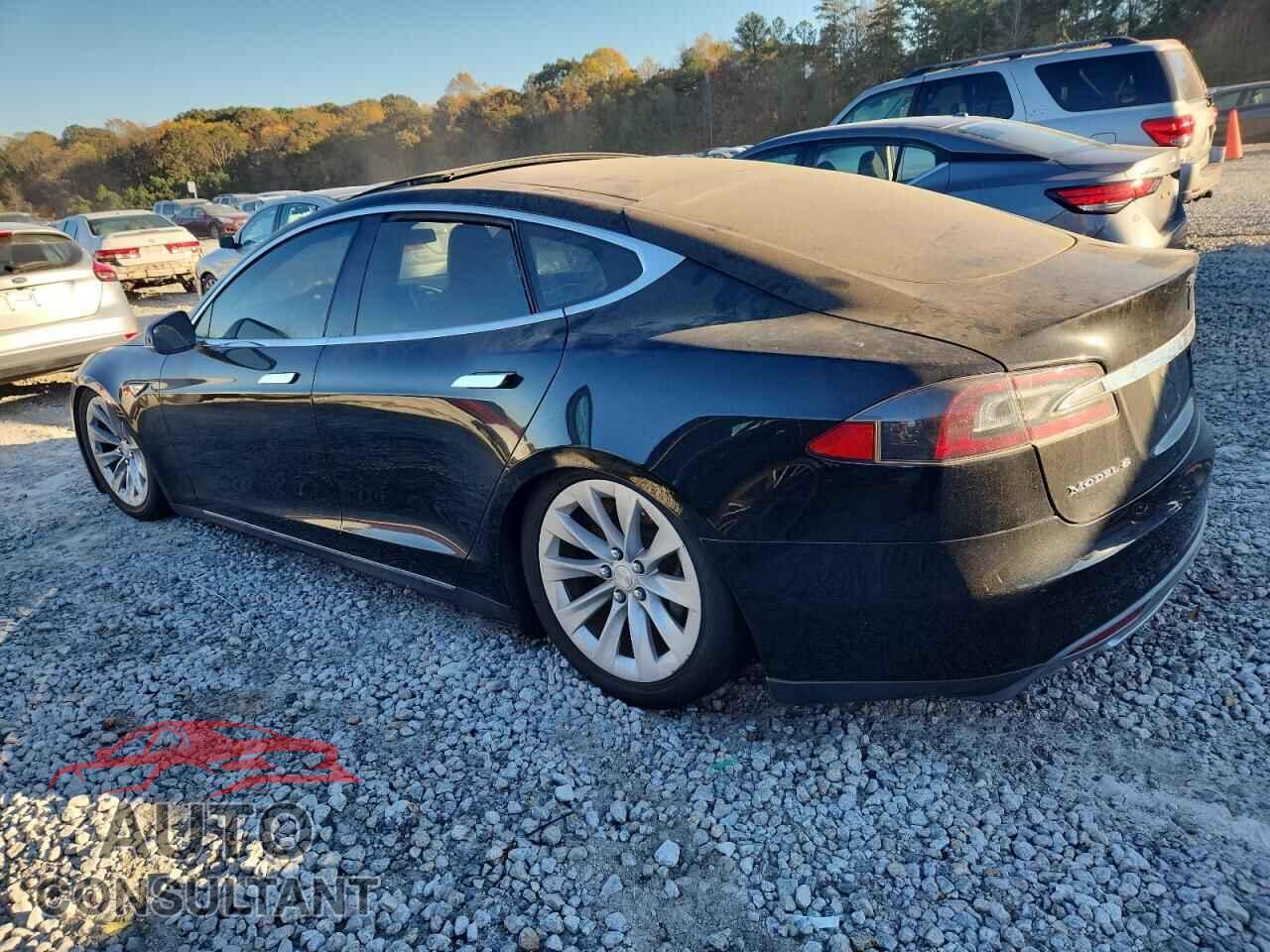 TESLA MODEL S 2013 - 5YJSA1DN8DFP13799