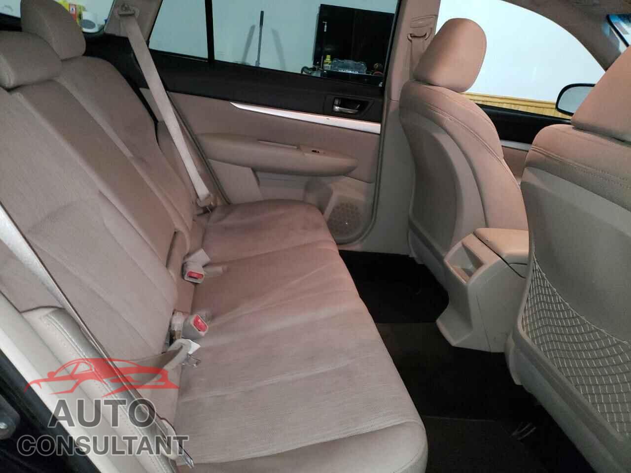 SUBARU OUTBACK 2013 - 4S4BRBCC2D3305404