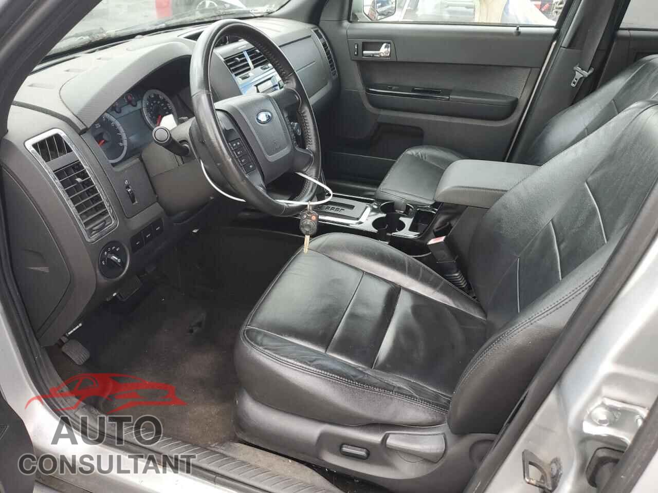 FORD ESCAPE 2010 - 1FMCU9E77AKB20715