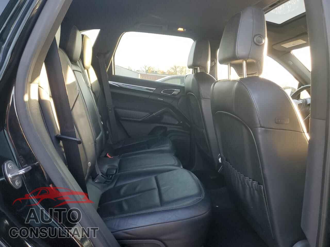 PORSCHE CAYENNE 2013 - WP1AA2A20DLA05392