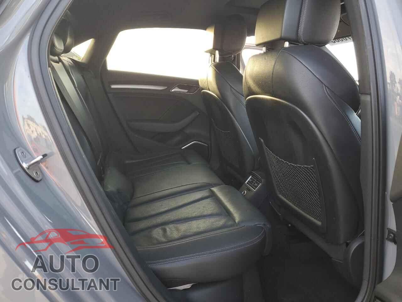 AUDI S3 2015 - WAUBFGFF6F1070162