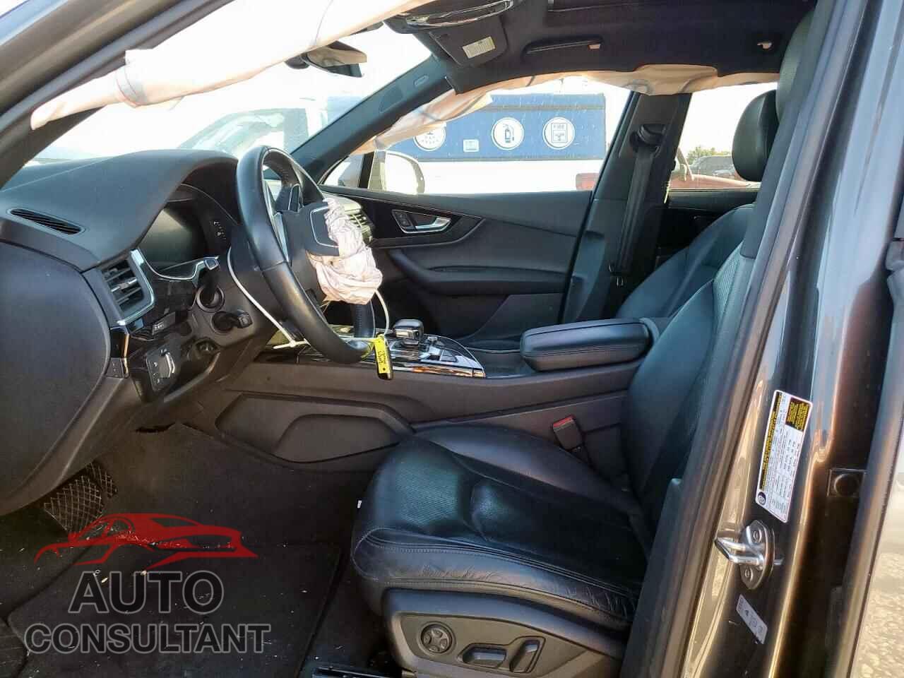 AUDI Q7 2019 - WA1LAAF73KD019295
