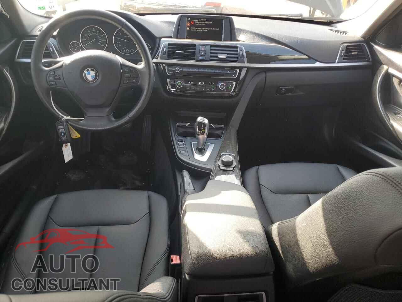 BMW 3 SERIES 2016 - WBA8E1G5XGNU10150