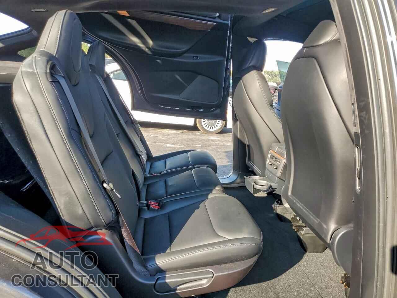 TESLA MODEL X 2020 - 5YJXCDE29LF283608