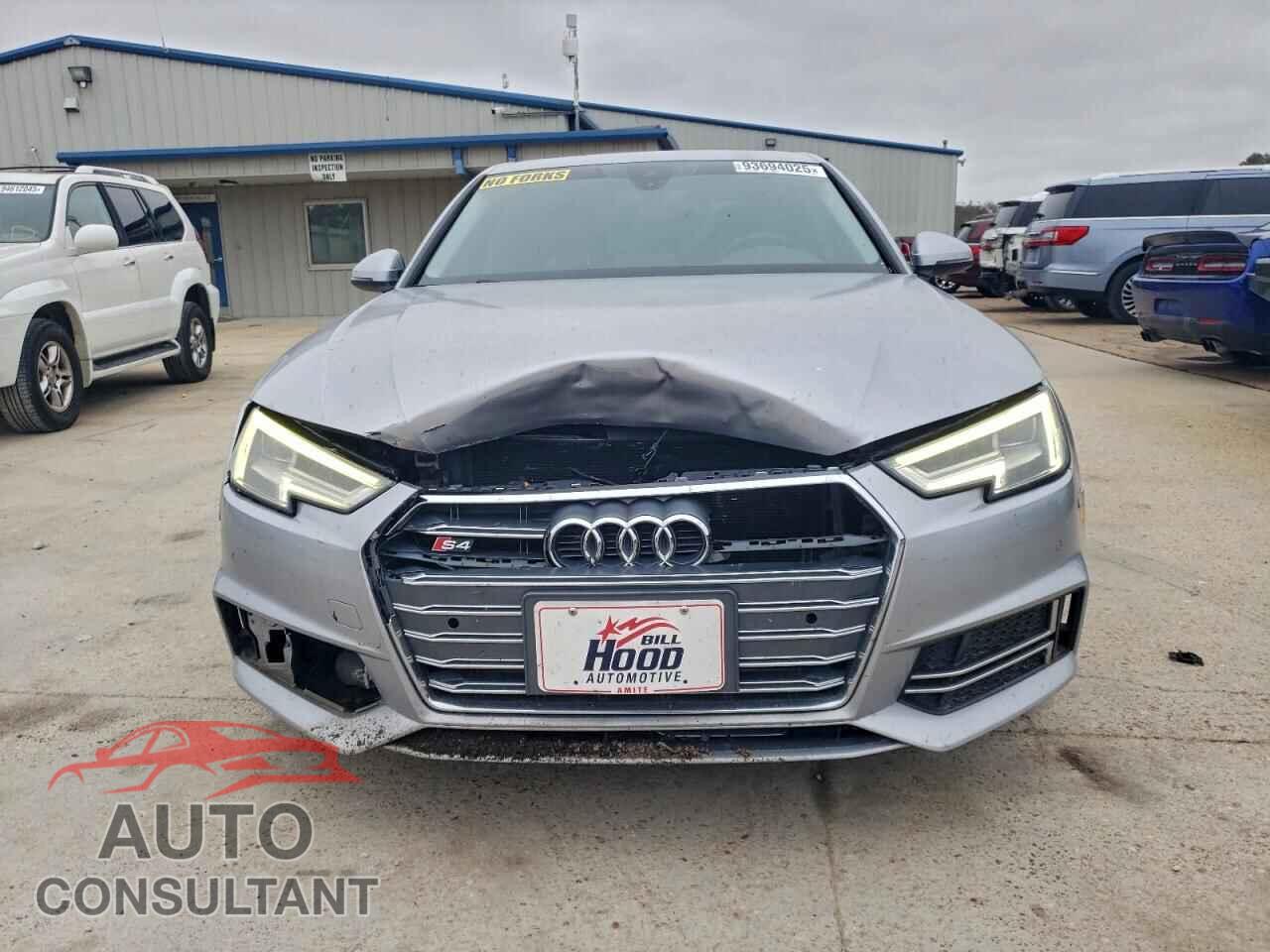AUDI A4 2018 - WAULMAF46JA024586