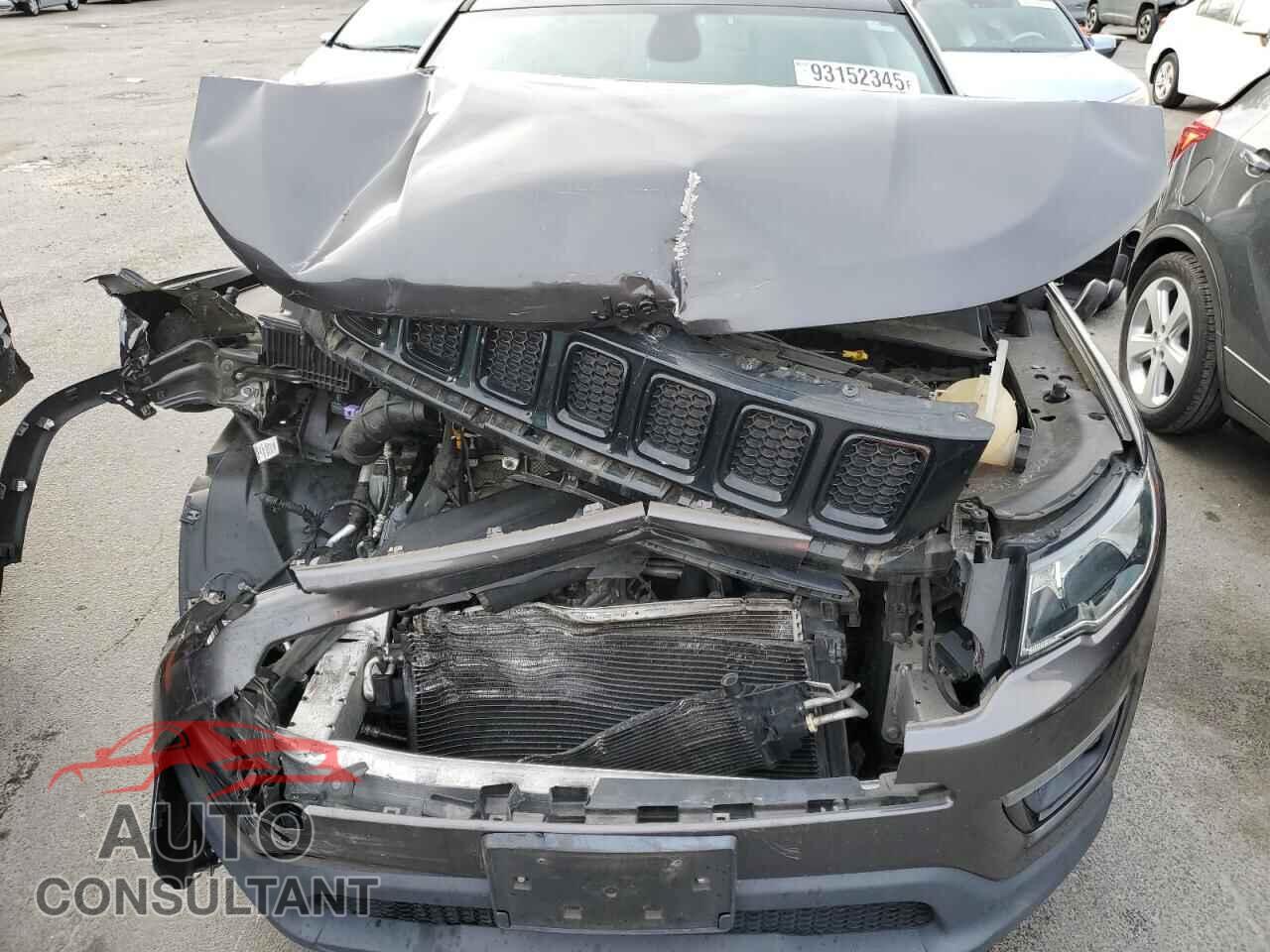 JEEP COMPASS 2018 - 3C4NJDBB3JT298878