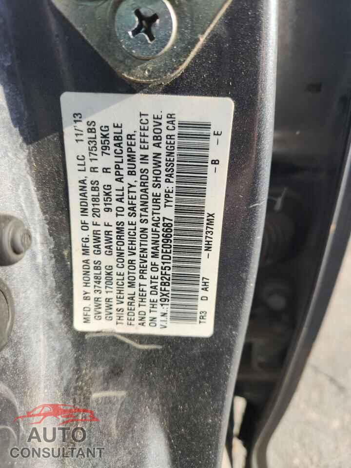 HONDA CIVIC 2013 - 19XFB2F51DE096687