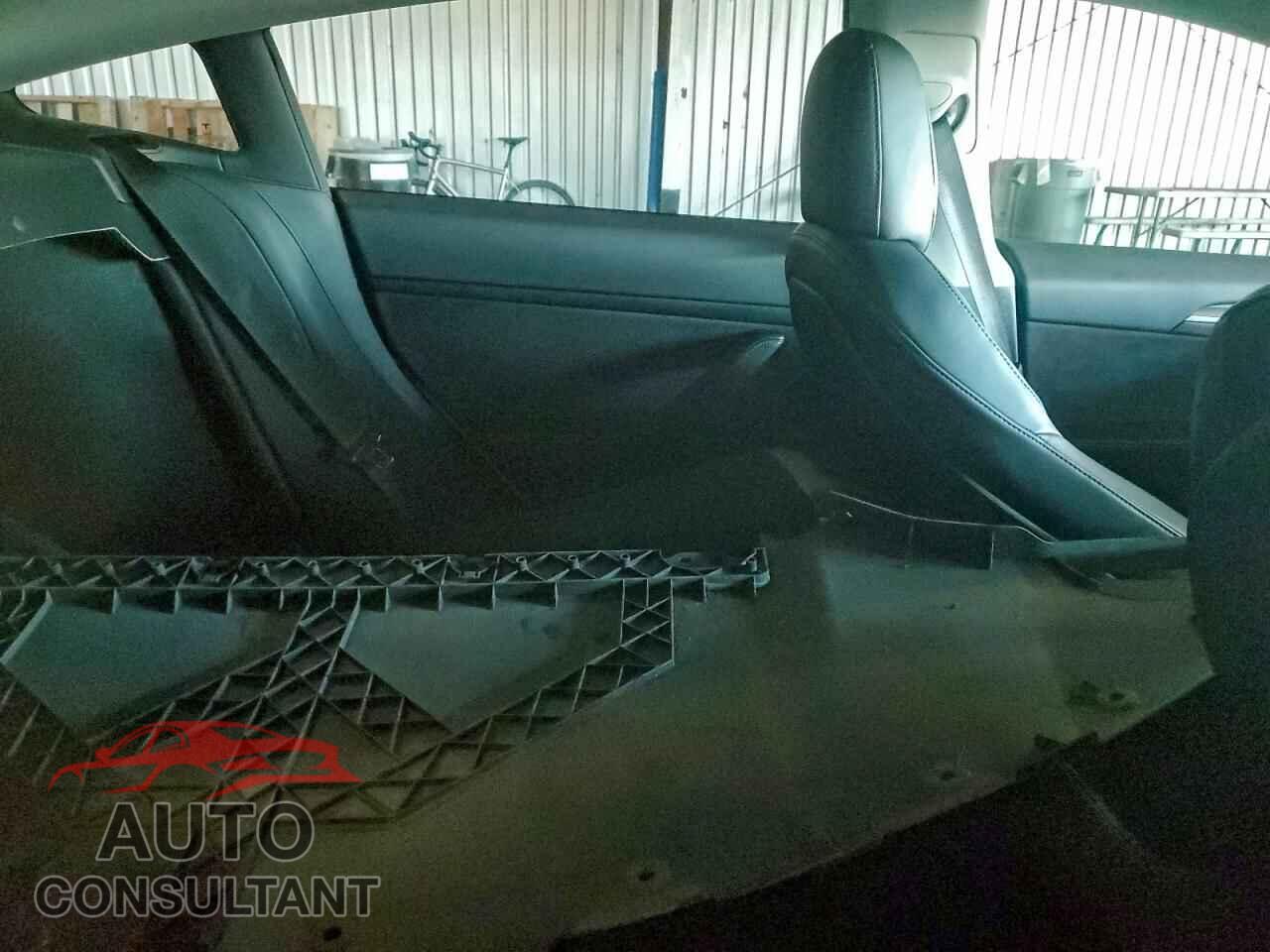 TESLA MODEL 3 2021 - 5YJ3E1EA2MF997368