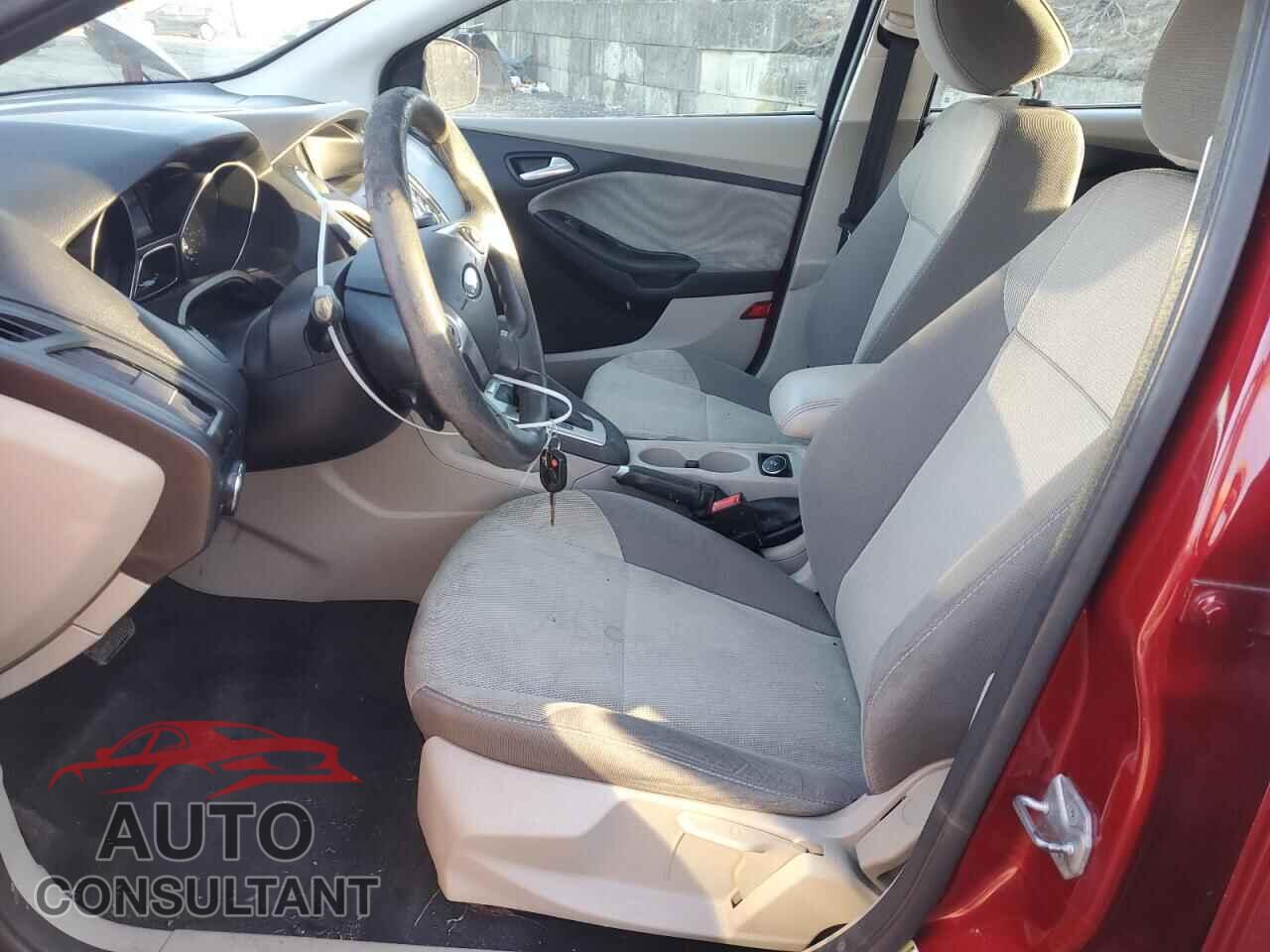 FORD FOCUS 2014 - 1FADP3F21EL102510