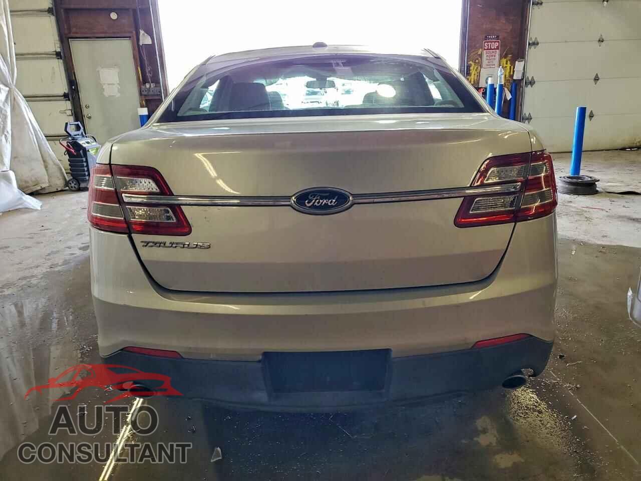 FORD TAURUS 2013 - 1FAHP2D80DG133810