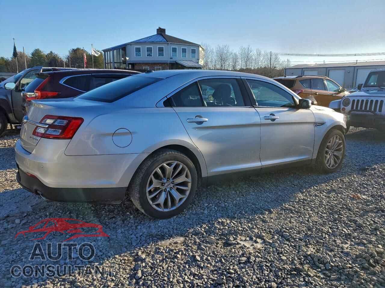 FORD TAURUS 2019 - 1FAHP2F85KG111490