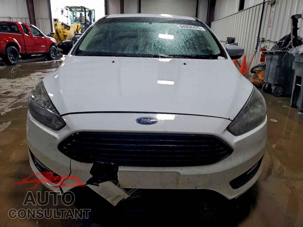 FORD FOCUS 2017 - 1FADP3FE8HL275939