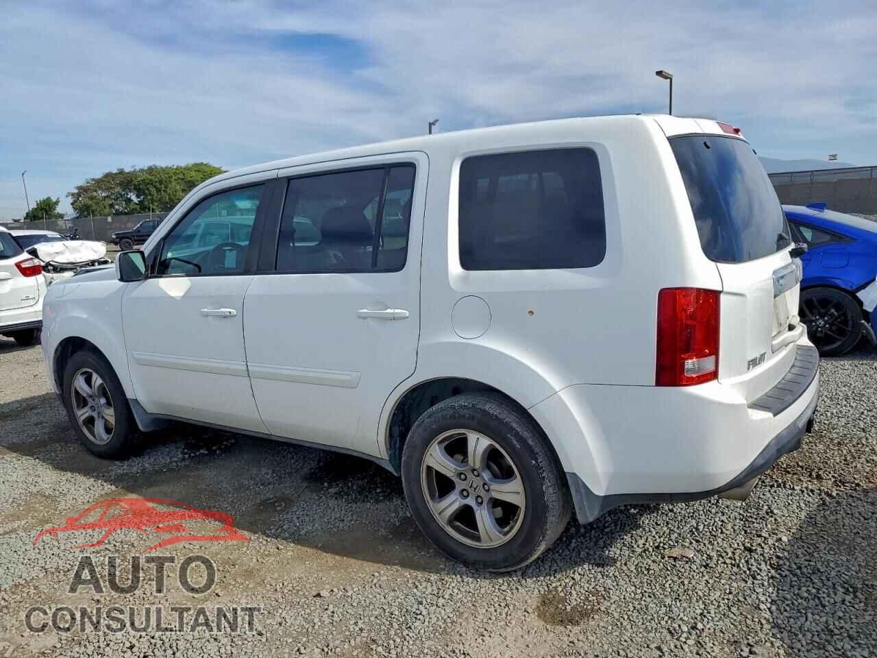 HONDA PILOT 2015 - 5FNYF3H71FB009286