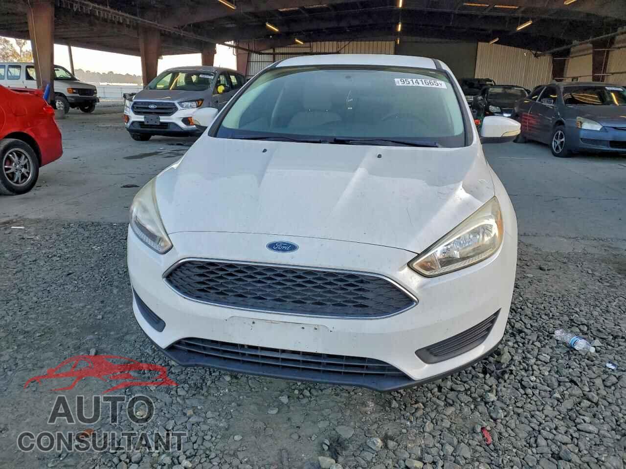 FORD FOCUS 2017 - 1FADP3F23HL224144