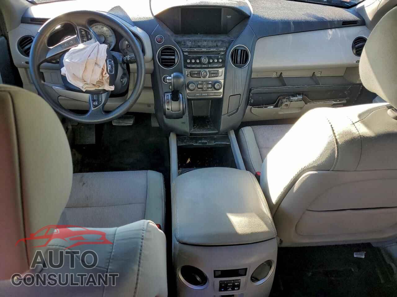 HONDA PILOT 2015 - 5FNYF4H46FB022935