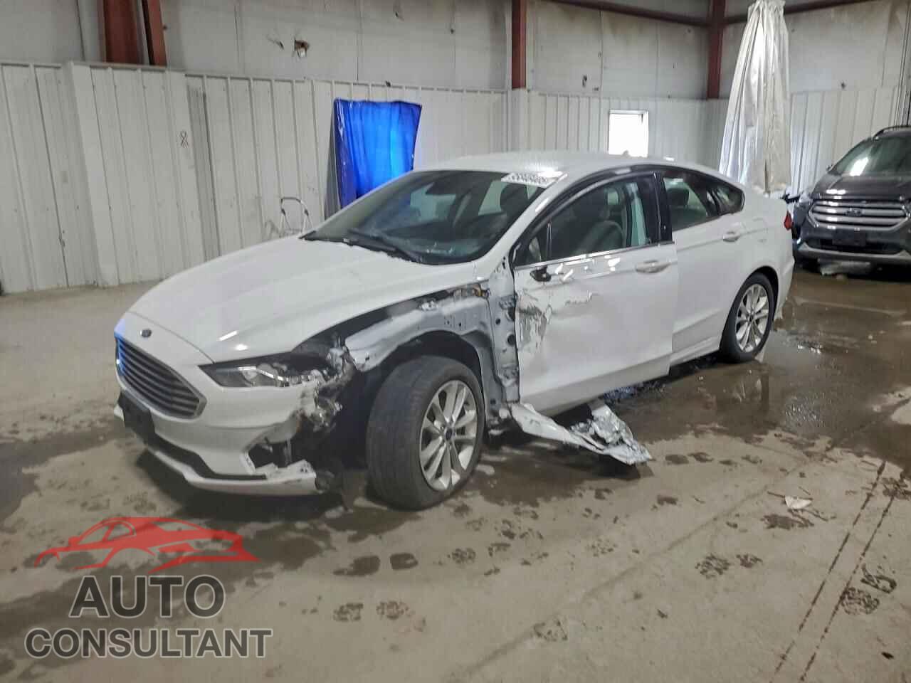 FORD FUSION 2019 - 3FA6P0HD1KR145828