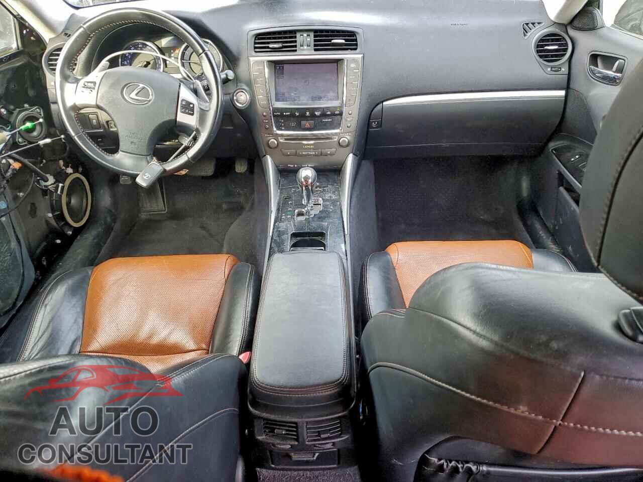 LEXUS IS 2013 - JTHCF5C20D5062639