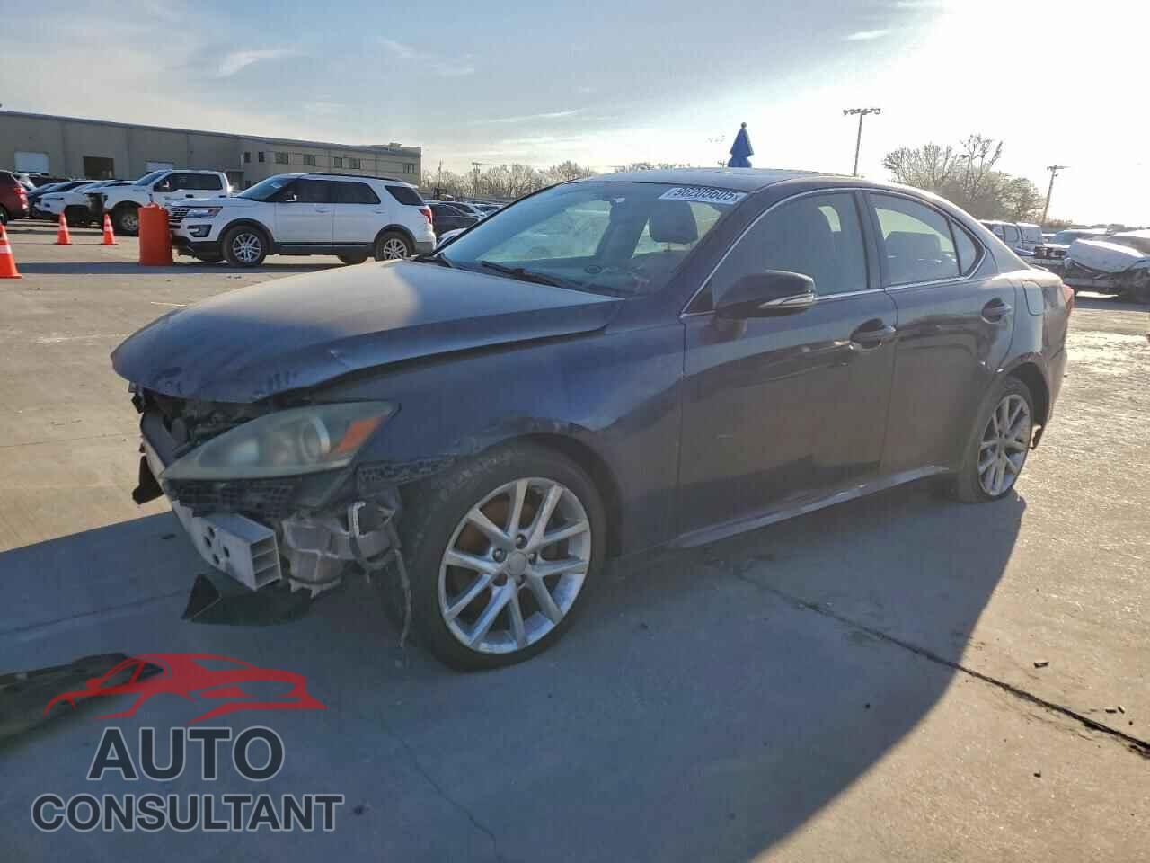 LEXUS IS 2011 - JTHCF5C21B5047239