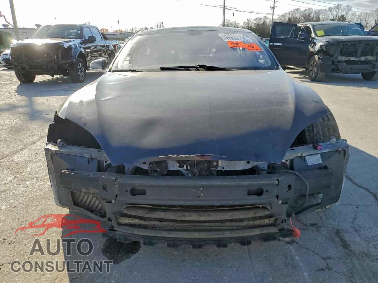 TESLA MODEL S 2014 - 5YJSA1H14EFP52611