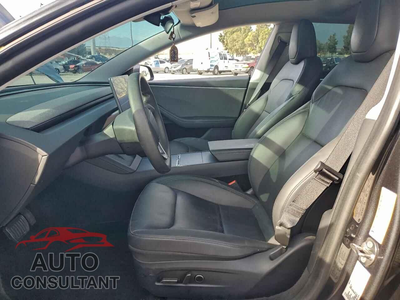 TESLA MODEL 3 2024 - 5YJ3E1EA9RF735080