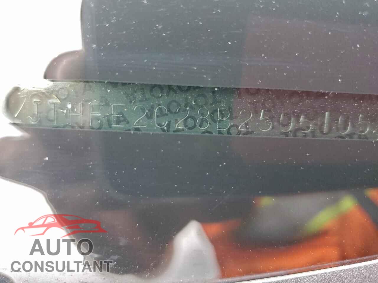 LEXUS IS 2011 - JTHFE2C28B2506105