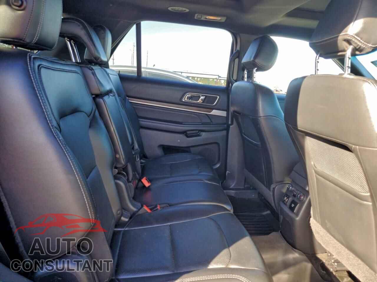 FORD EXPLORER 2017 - 1FM5K8F8XHGA23635