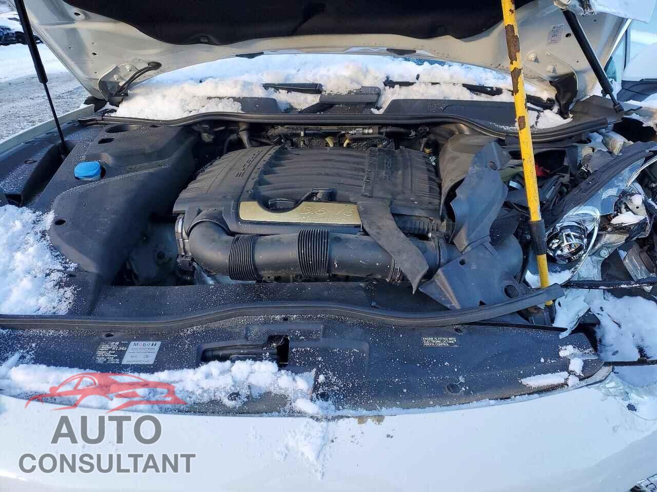 PORSCHE CAYENNE 2016 - WP1AA2A23GKA09270