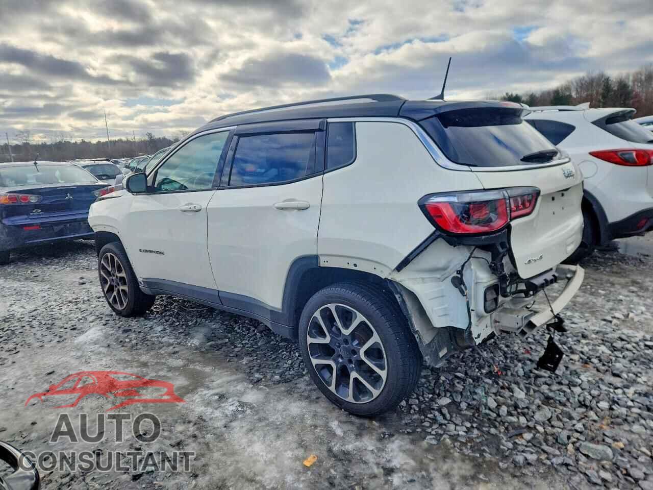 JEEP COMPASS 2018 - 3C4NJDCB3JT298507