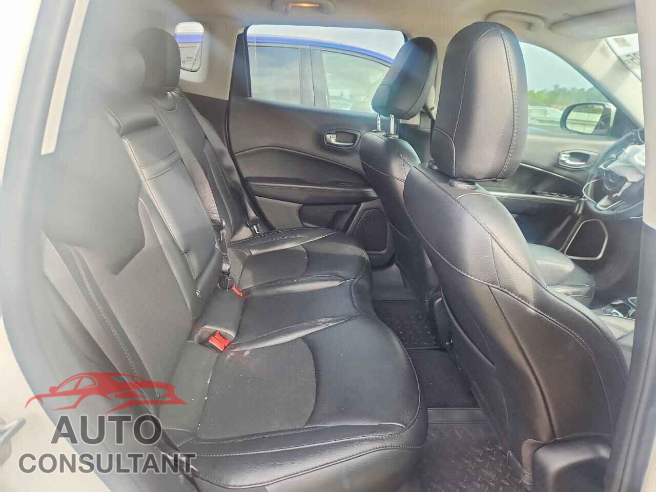 JEEP COMPASS 2019 - 3C4NJCBB4KT692529