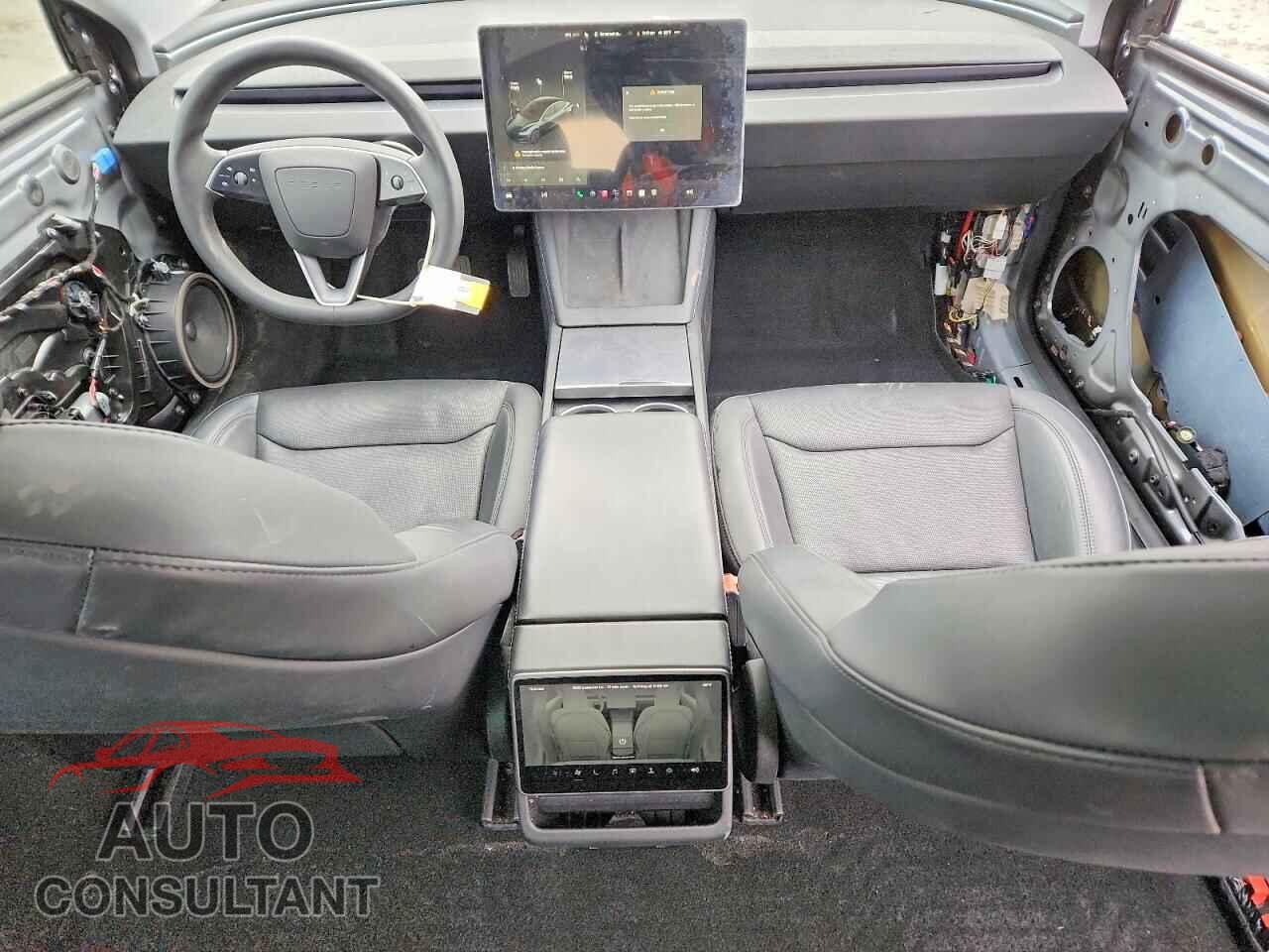 TESLA MODEL 3 2024 - 5YJ3E1EA5RF772501