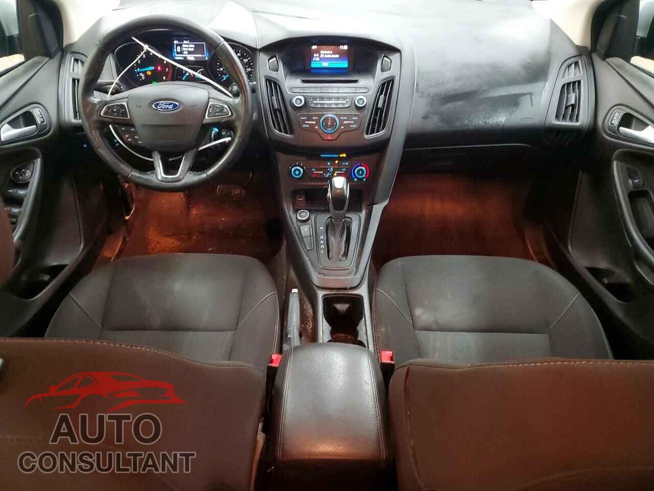 FORD FOCUS 2016 - 1FADP3F21GL267377