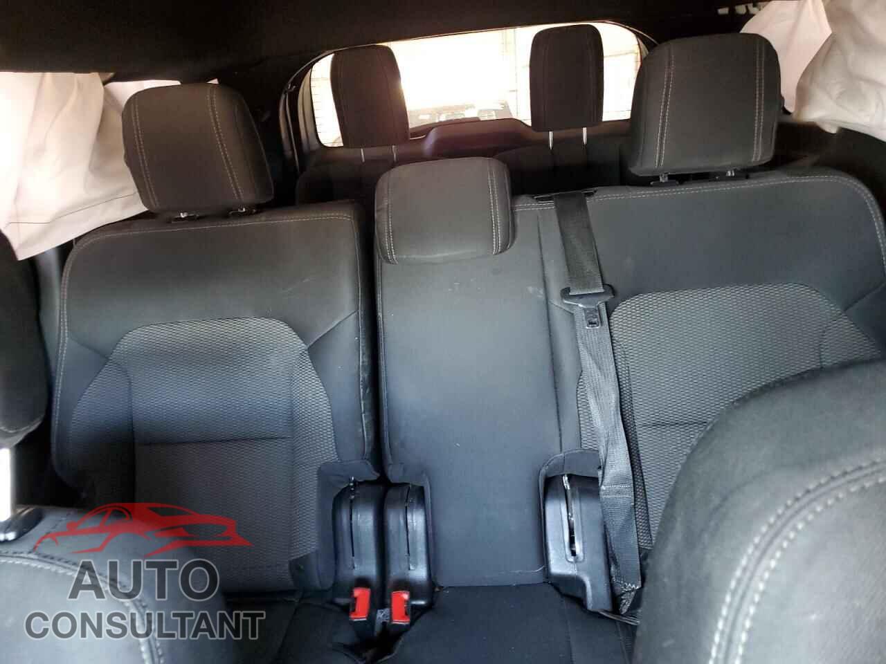 FORD EXPLORER 2017 - 1FM5K8D80HGD43579