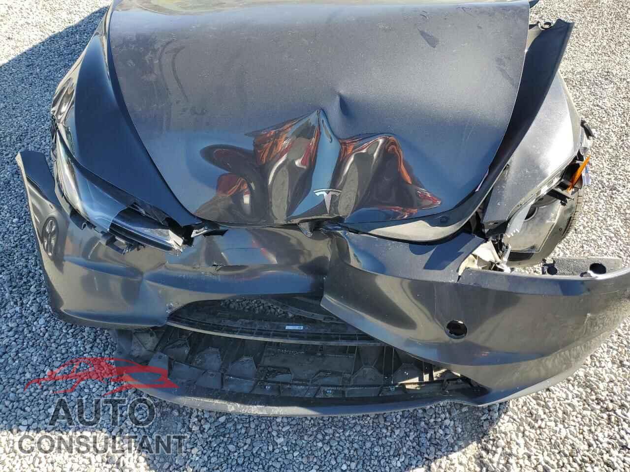 TESLA MODEL 3 2024 - 5YJ3E1EA7RF866704